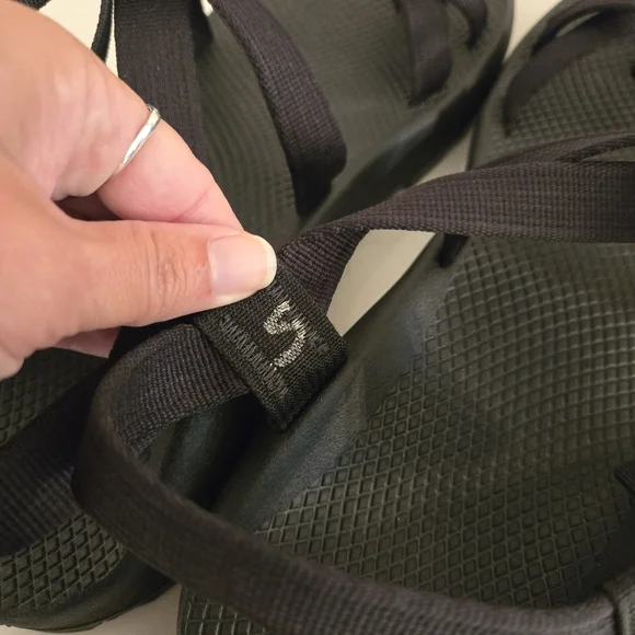 Chaco Mens Z/2 Single Strap Toe Loop Adjustable Sandals Waterproof Hiking Black - Picture 4 of 6